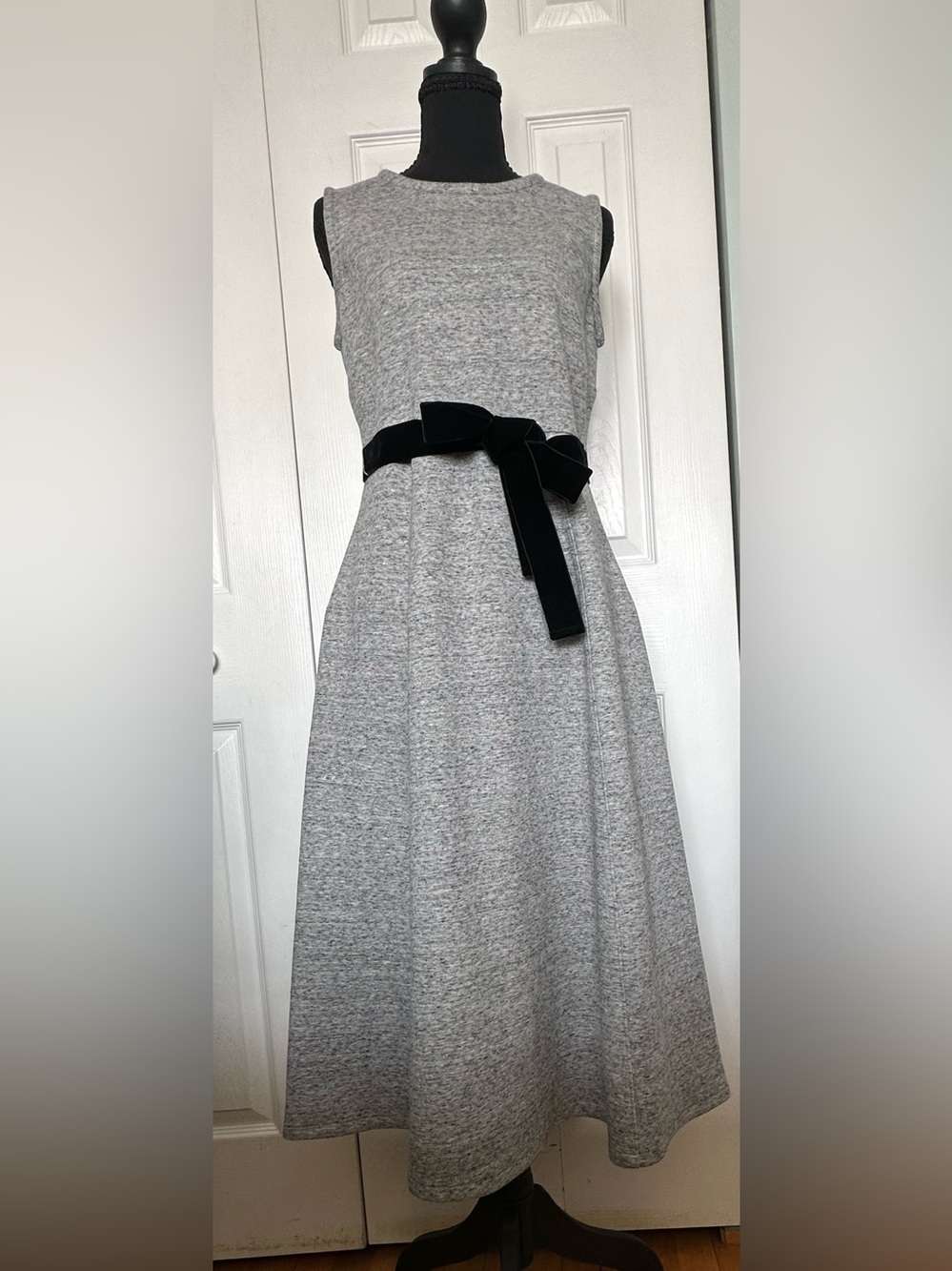 J.Crew Gray Fit&Flare Midi Dress w/ Black Velvet Belt, Size 6